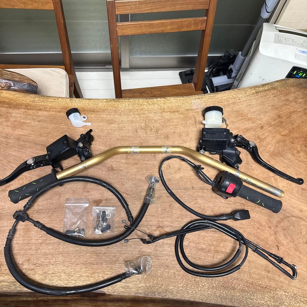 ZRX1200DAEG純正ゴールドハンドルバーセットオマケ付き