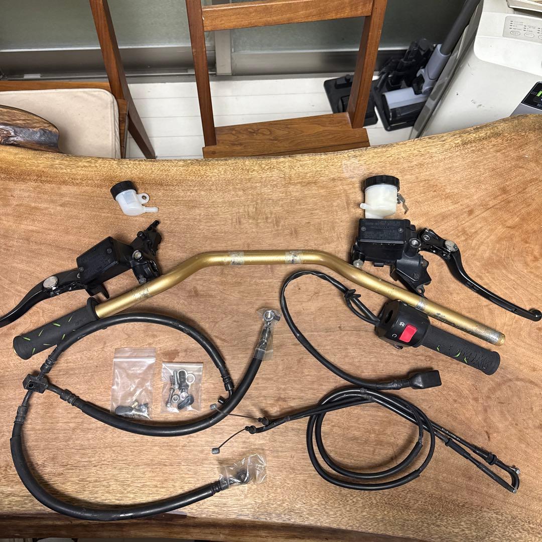 ZRX1200DAEG純正ゴールドハンドルバーセットオマケ付き