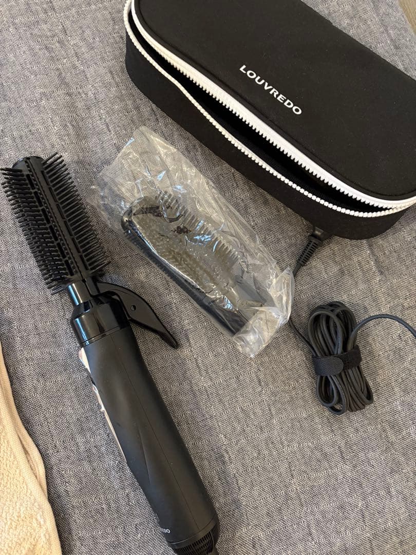 LOUVREDO 復元ドライヤー ブラシヘアアイロン 未使用ケース付き