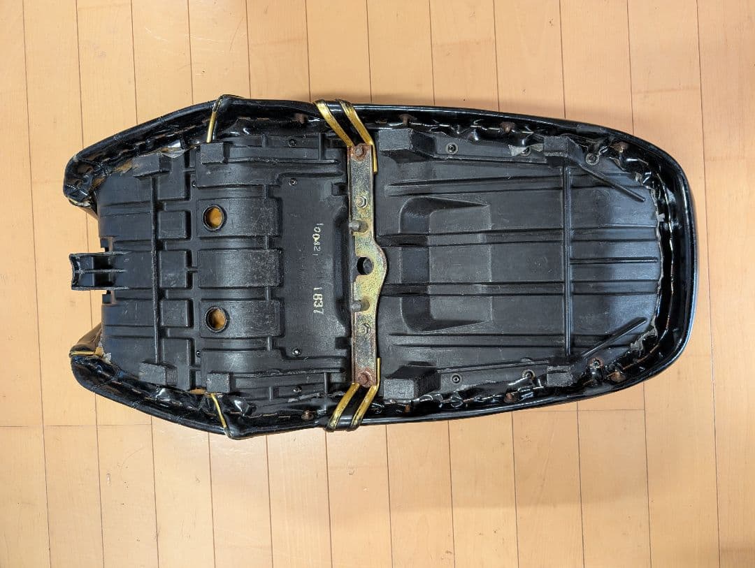 バリオス2　チョビ3段シート