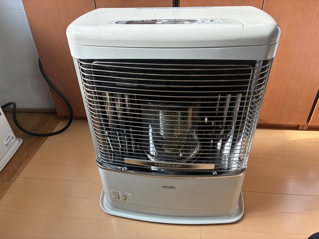 コロナ　FFストーブ　FF-VT4218P