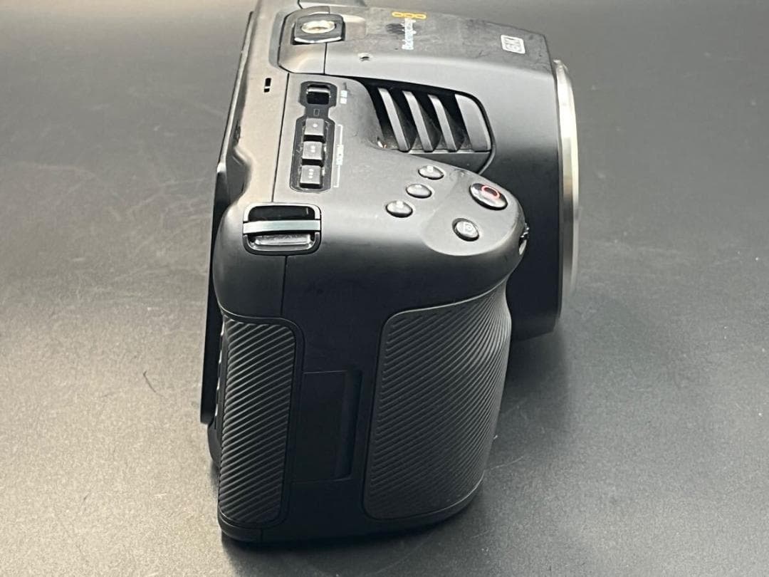 ビデオカメラ Blackmagic Pocket Cinema 6K Canon EF