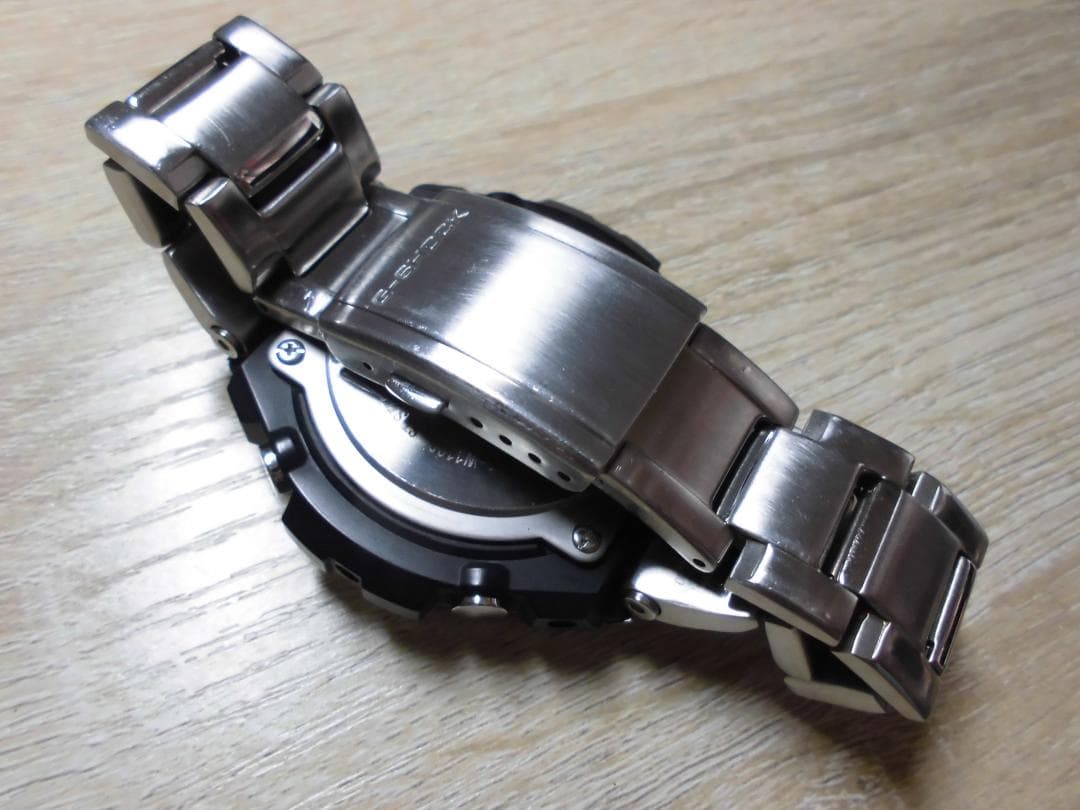 チョコカシオ ジーショック GST-W110D 電波ソーラー Gスチール