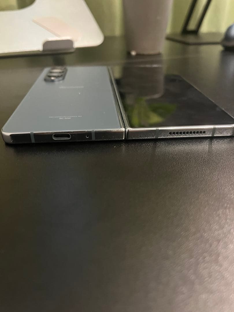 折りたたみ式スマートフォン Galaxy Z Fold 4