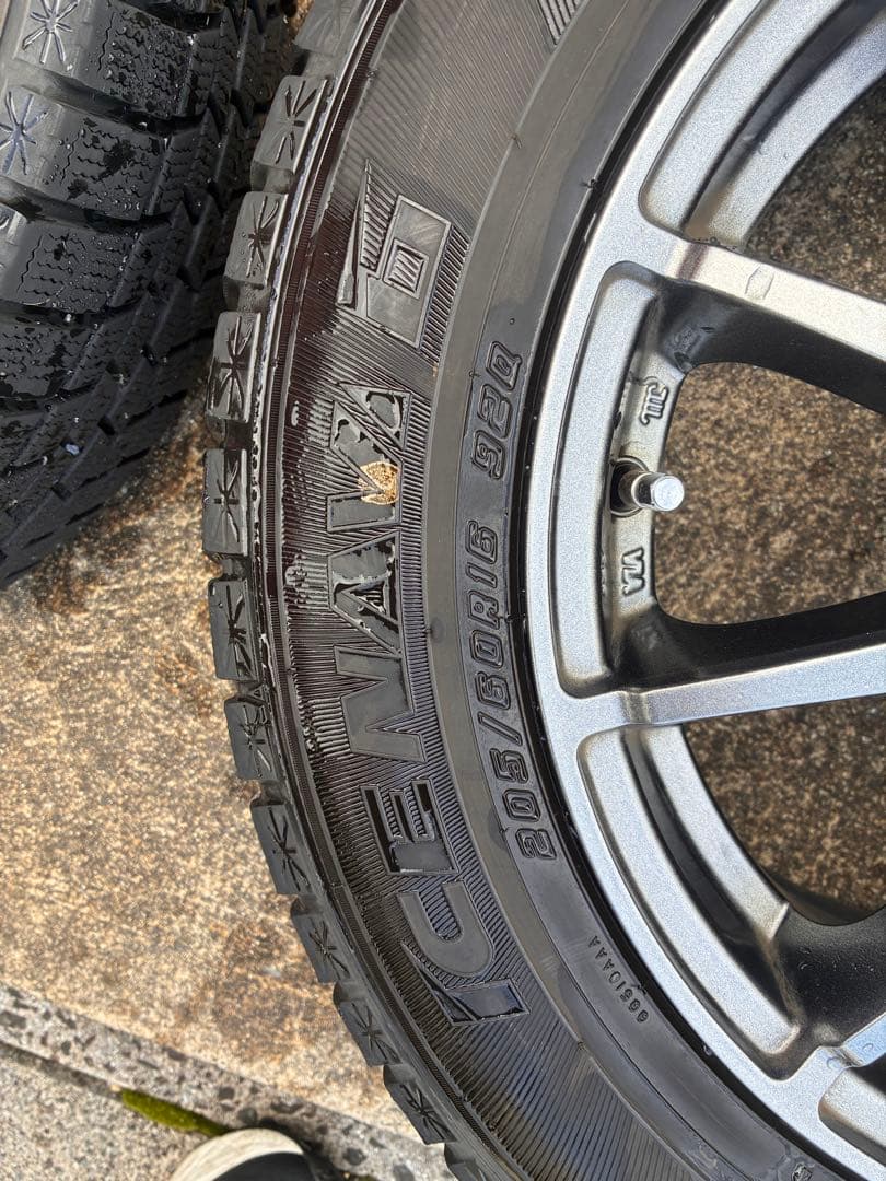 【値下げ】205/60R16✨スタッドレスタイヤ✨ホイールセット