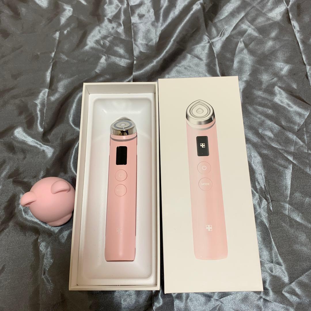 メディキューブ　美顔器 ピンク　くまキャップ