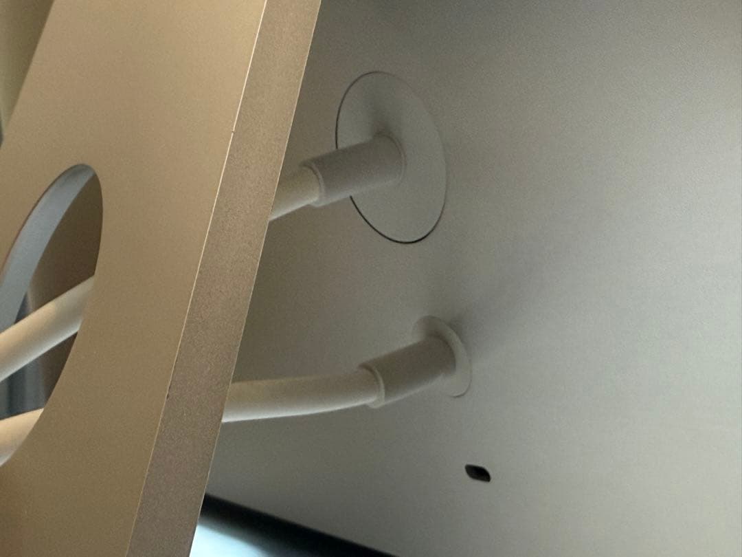 Apple Thunderbolt Display USB-Cアダプター付き