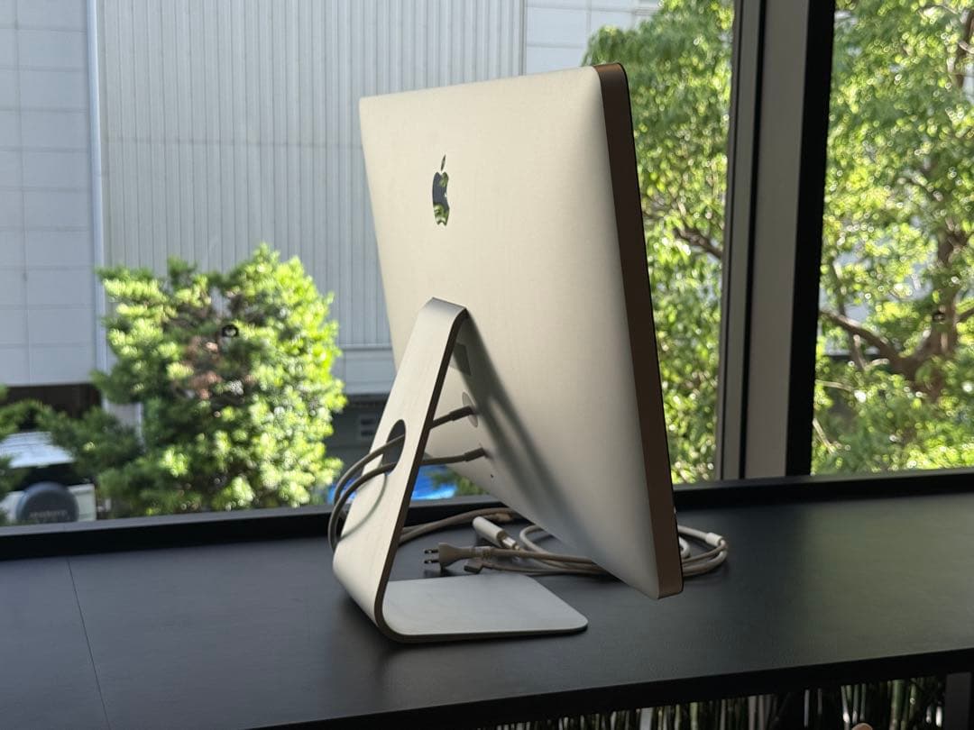 Apple Thunderbolt Display USB-Cアダプター付き