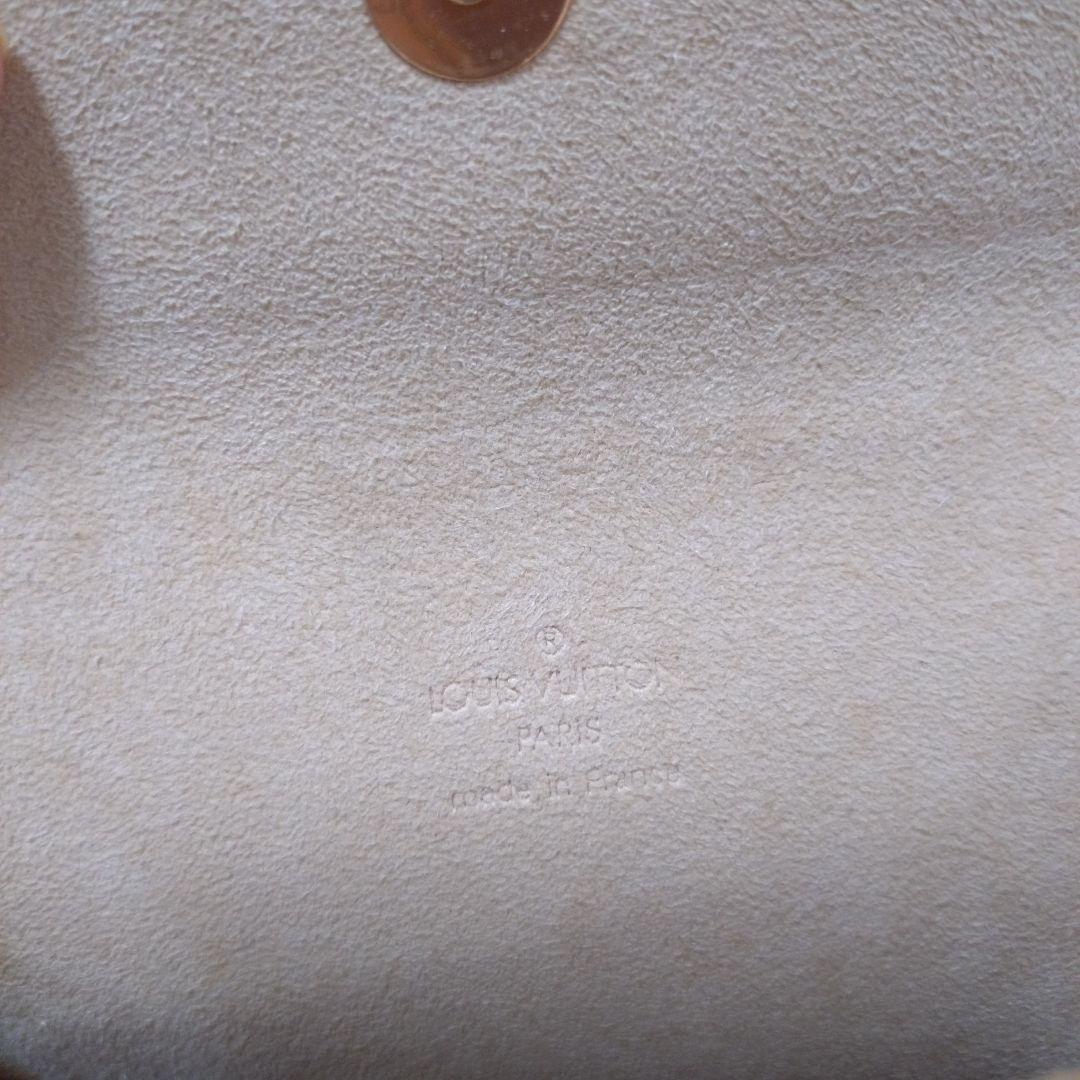 Louis Vuitton ボディバッグ ダークグリーン