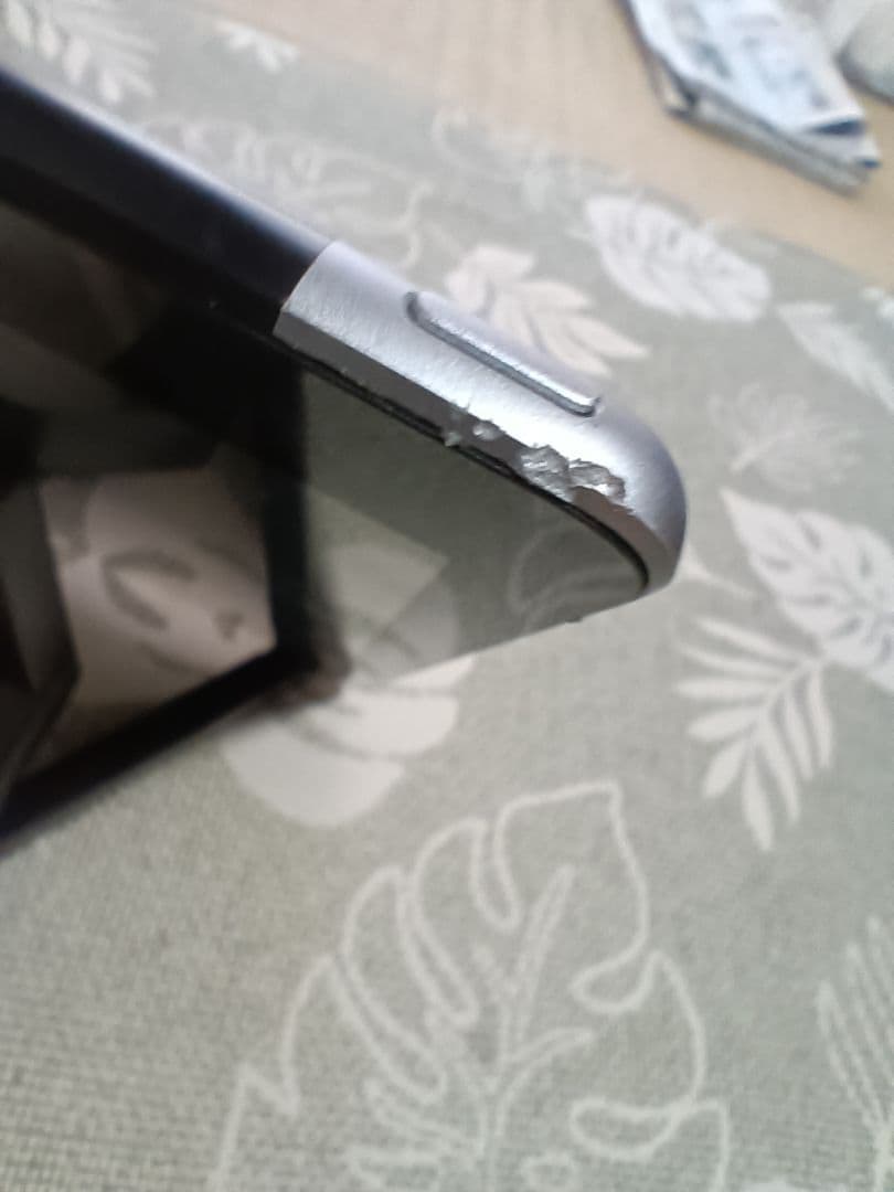 最終値下げipad 第6世代 WiFi+cellular 32GB　SIMフリー