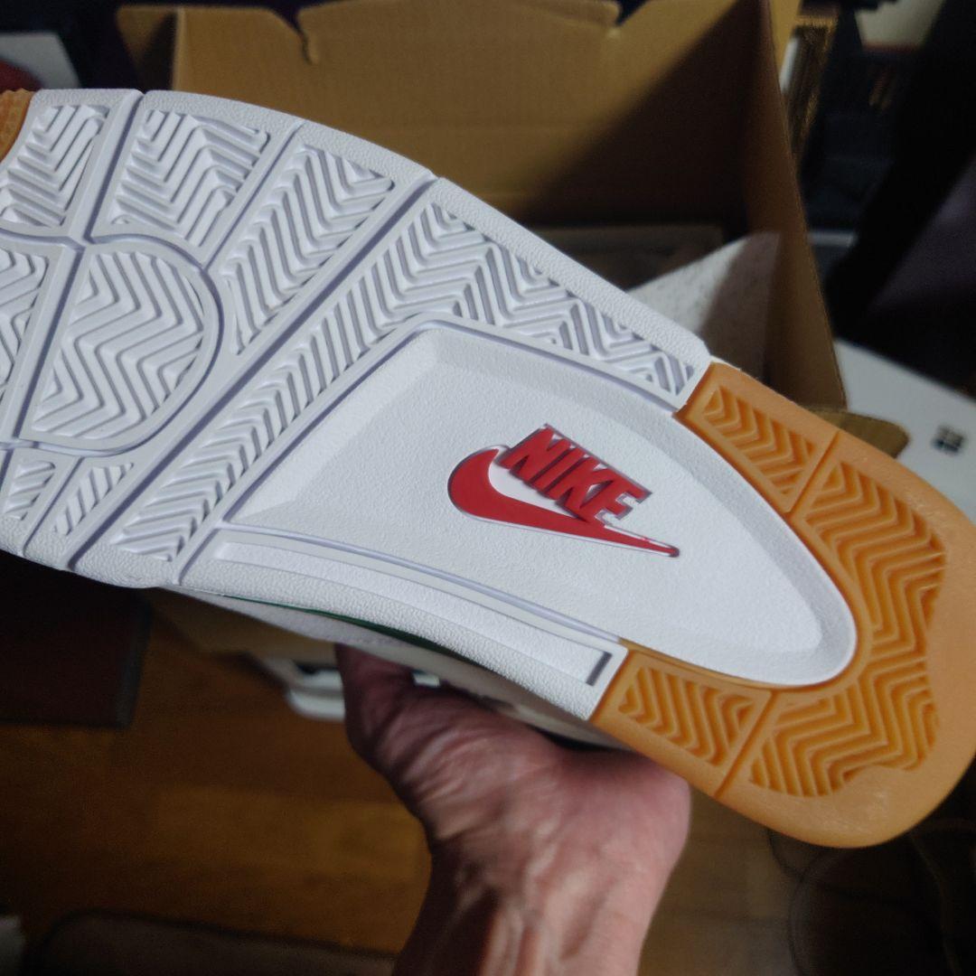 ナイキ SB × エアジョーダン4 \"Pine Green\"