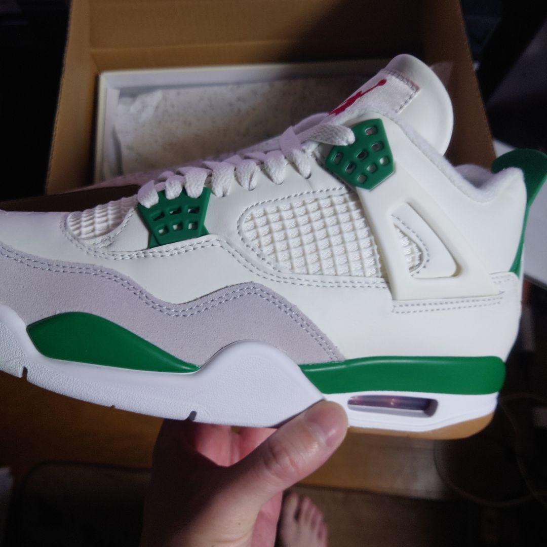 ナイキ SB × エアジョーダン4 \"Pine Green\"