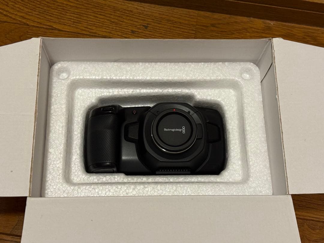 Blackmagic Pocket Cinema Camera 4K 本体