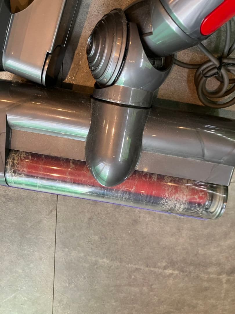 【ダイソン掃除機　V7 slim】コードレスクリーナー