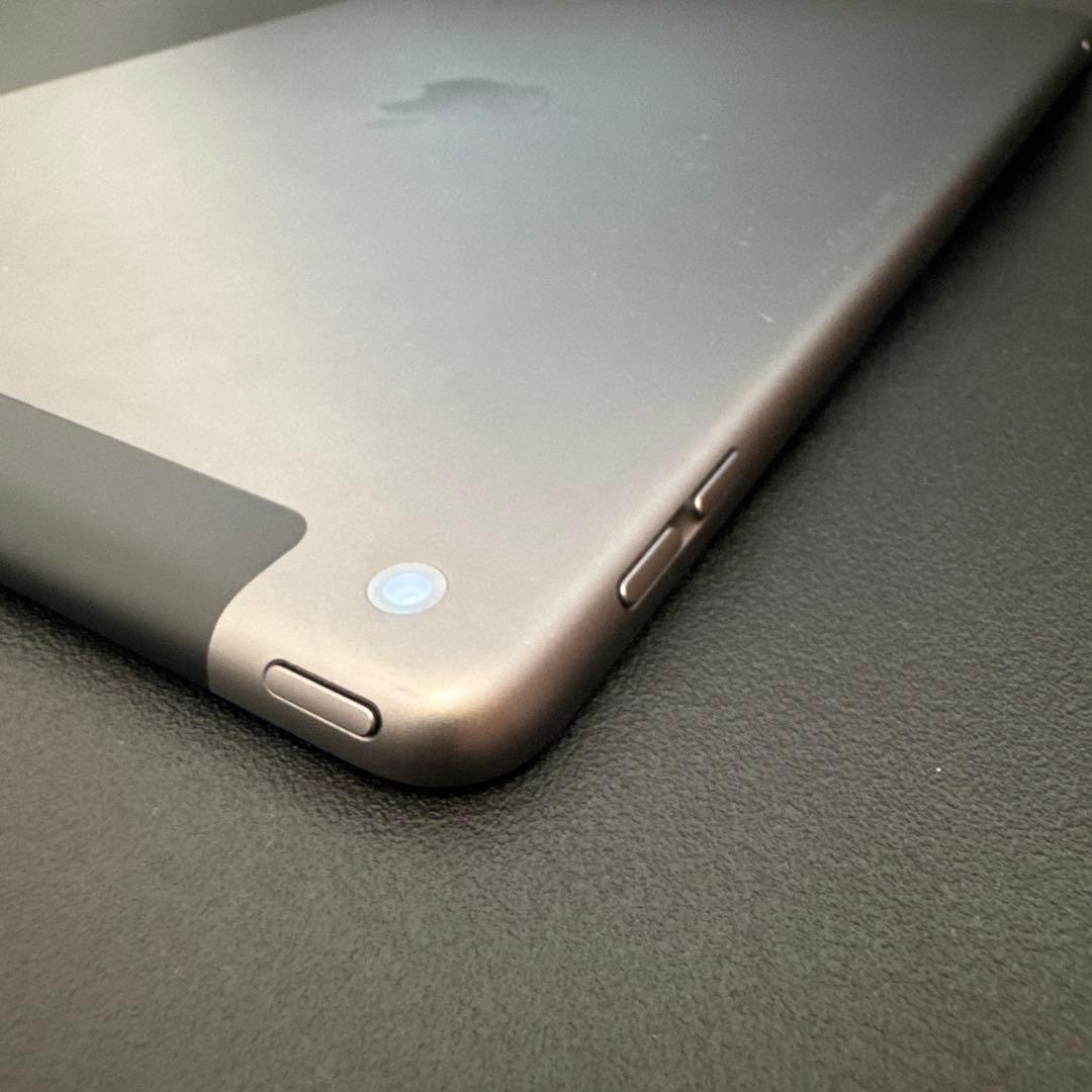 iPad 第9世代　Wi-Fiモデル　64GB アップルペンシル　充電器　箱付き