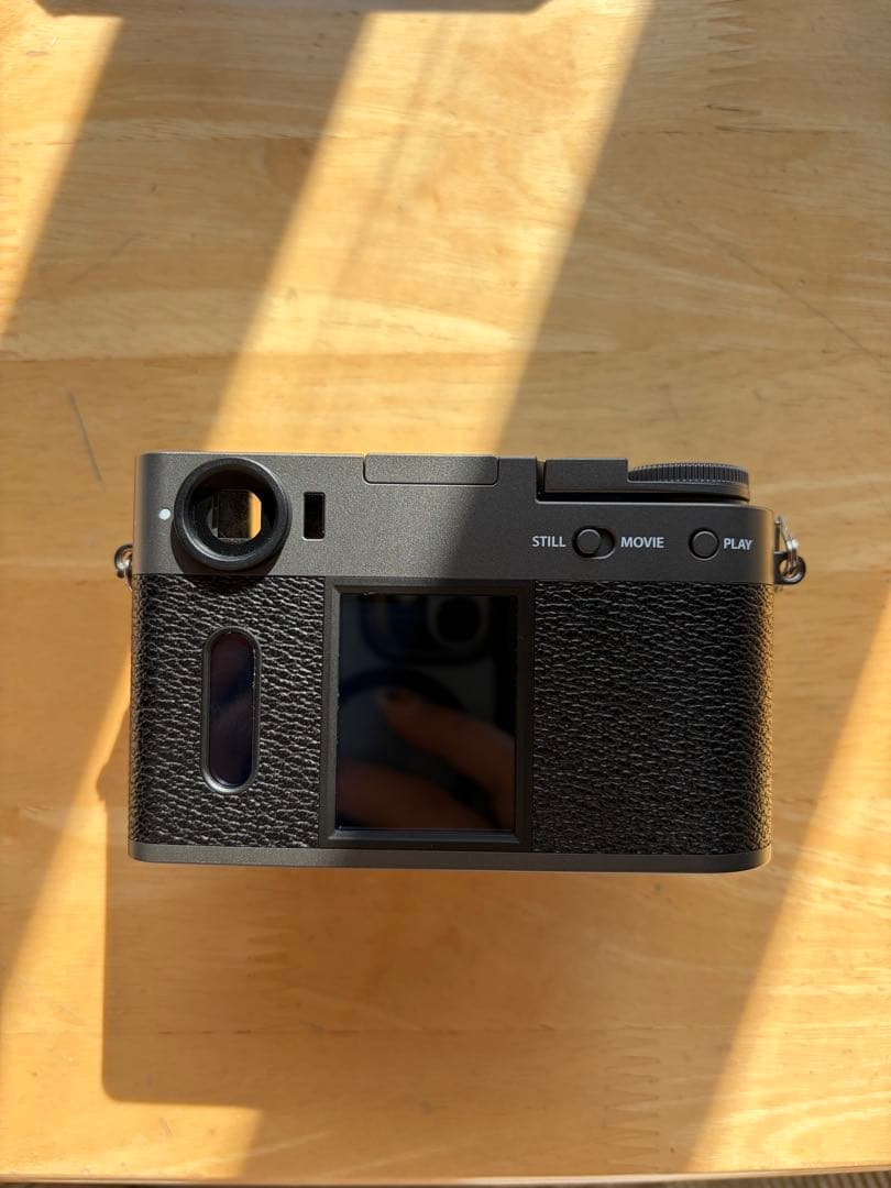 <Fujifilm> X half チャコールシルバー