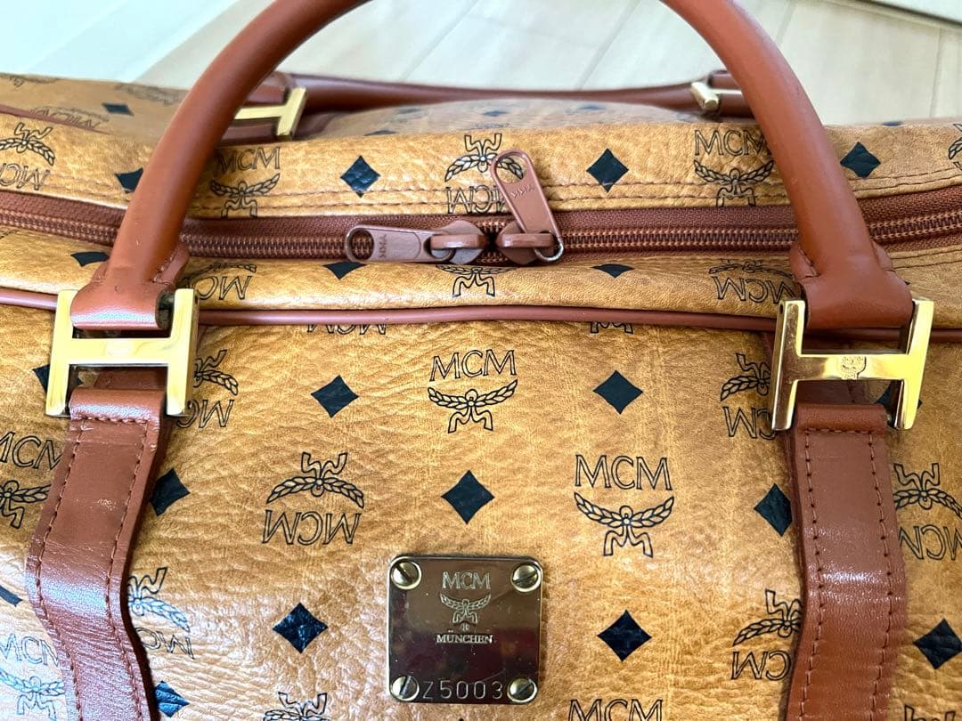 MCMボストンバッグ大きめ　大容量　ヴィセトス柄 肩掛け 泊まり旅行に　鑑定可能