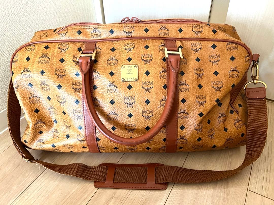 MCMボストンバッグ大きめ　大容量　ヴィセトス柄 肩掛け 泊まり旅行に　鑑定可能