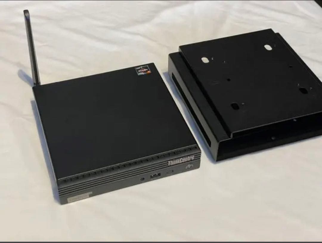 ThinkCentreM75q-2 Gen2 Tiny Sandwichキット2