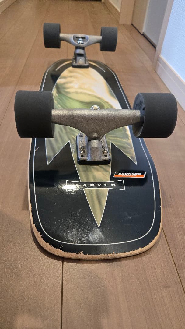 Carver スケートボード 波デザイン