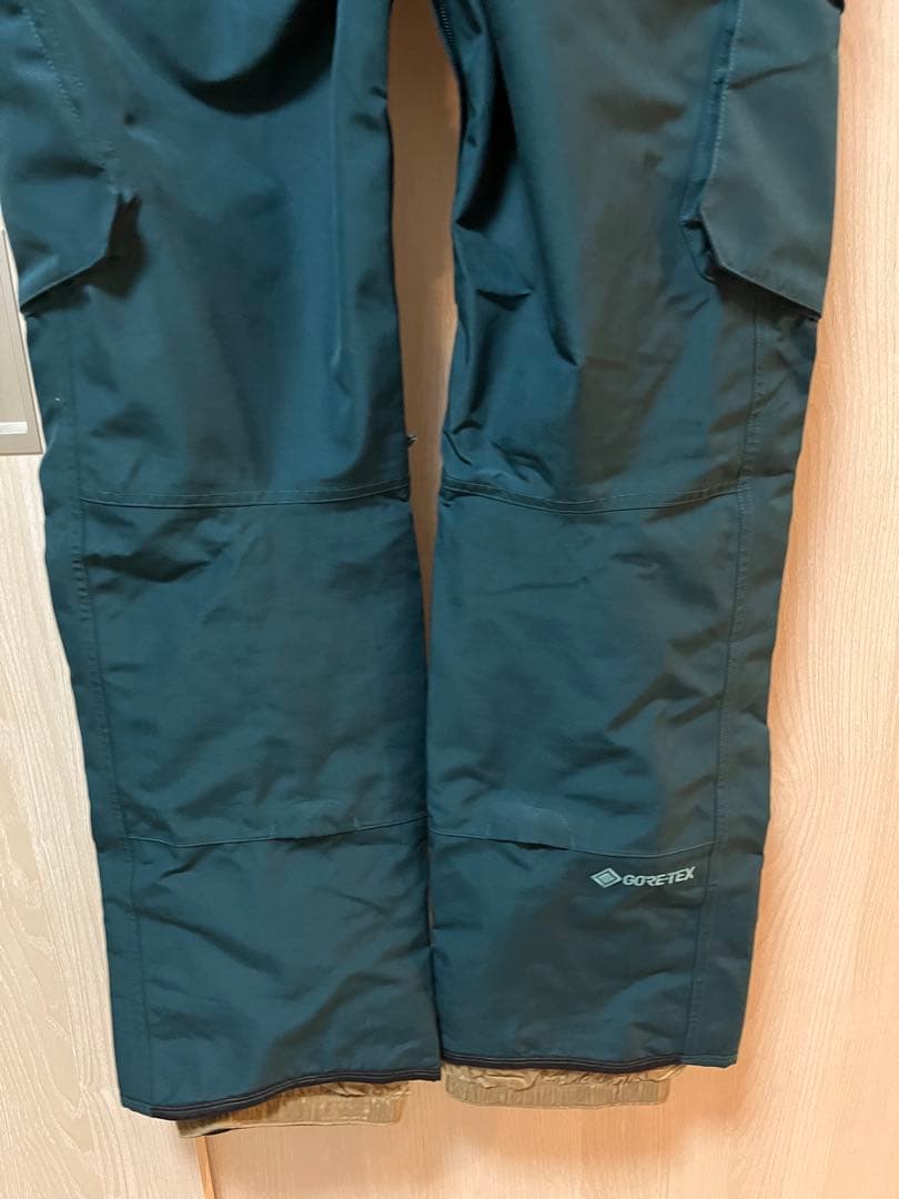 バートン　GORE RESERVE ビブパンツ　スノーボードウェア　ゴアテックス