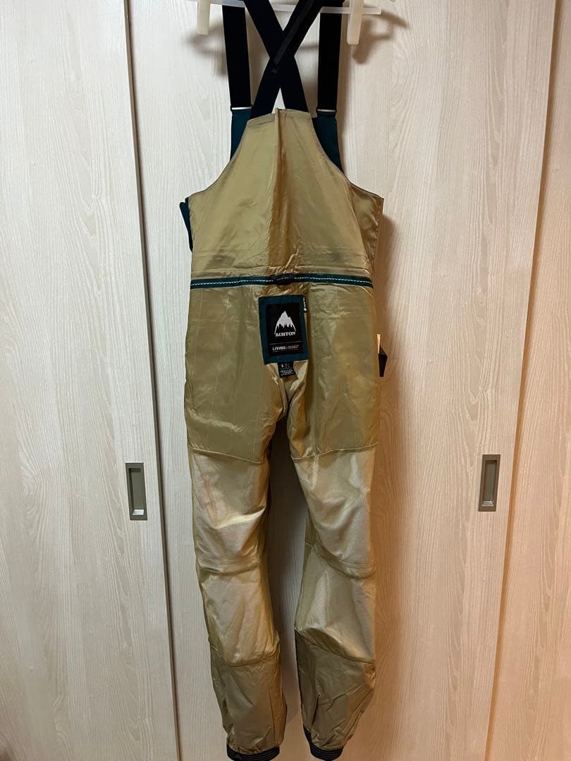 バートン　GORE RESERVE ビブパンツ　スノーボードウェア　ゴアテックス