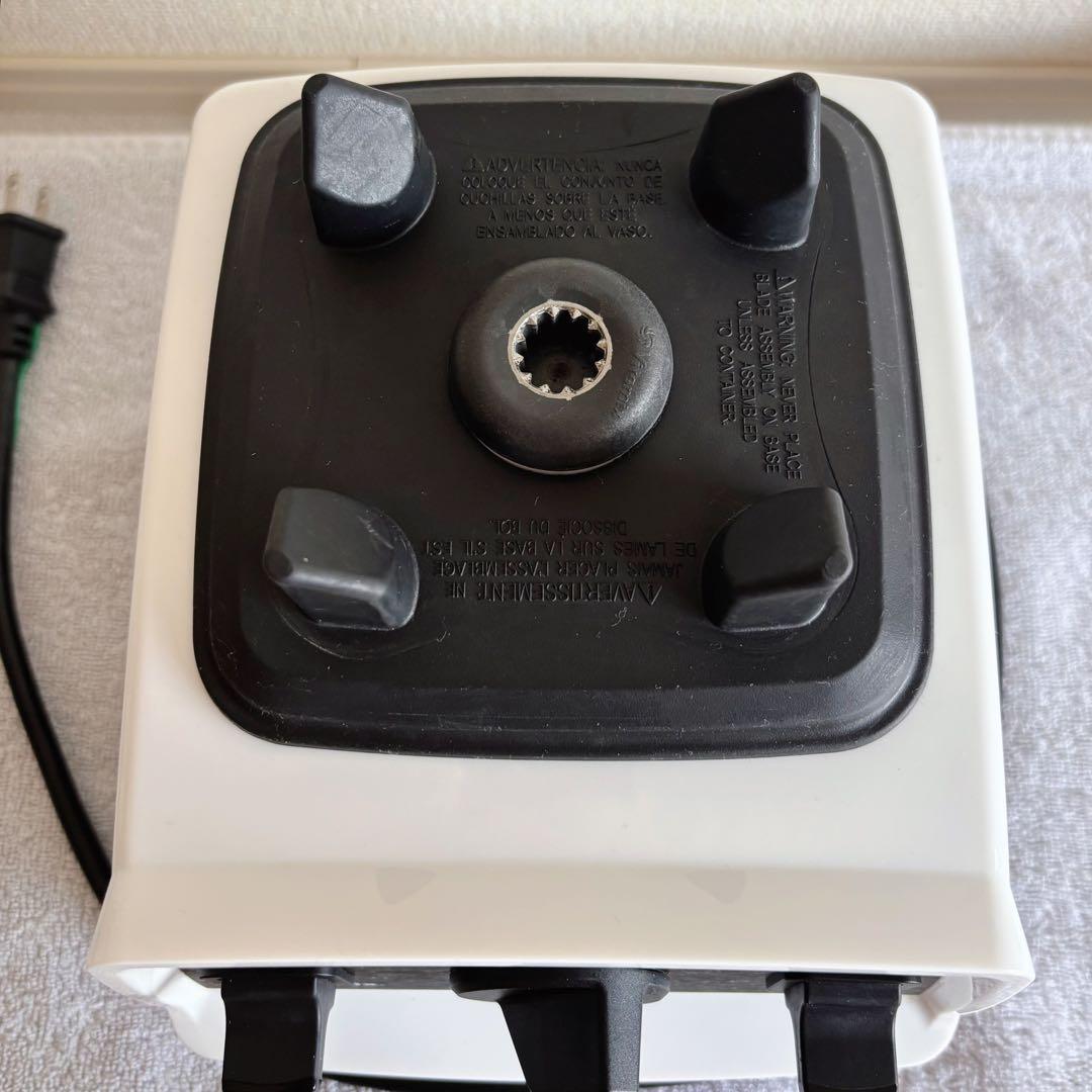 Vitamix 多機能ブレンダー　VM202