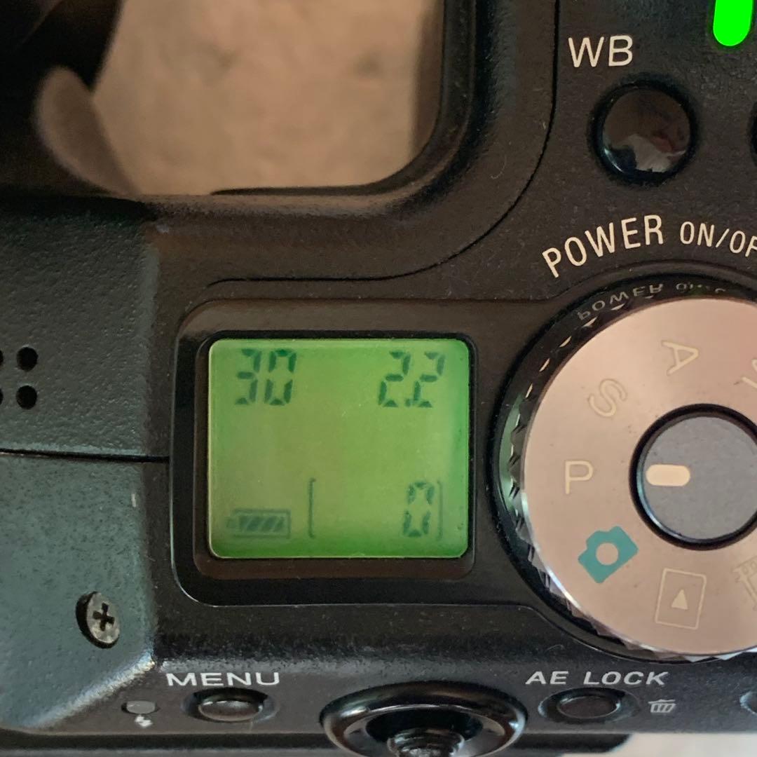 ジャンク SONY Cyber-shot DSC-F828 壊れています