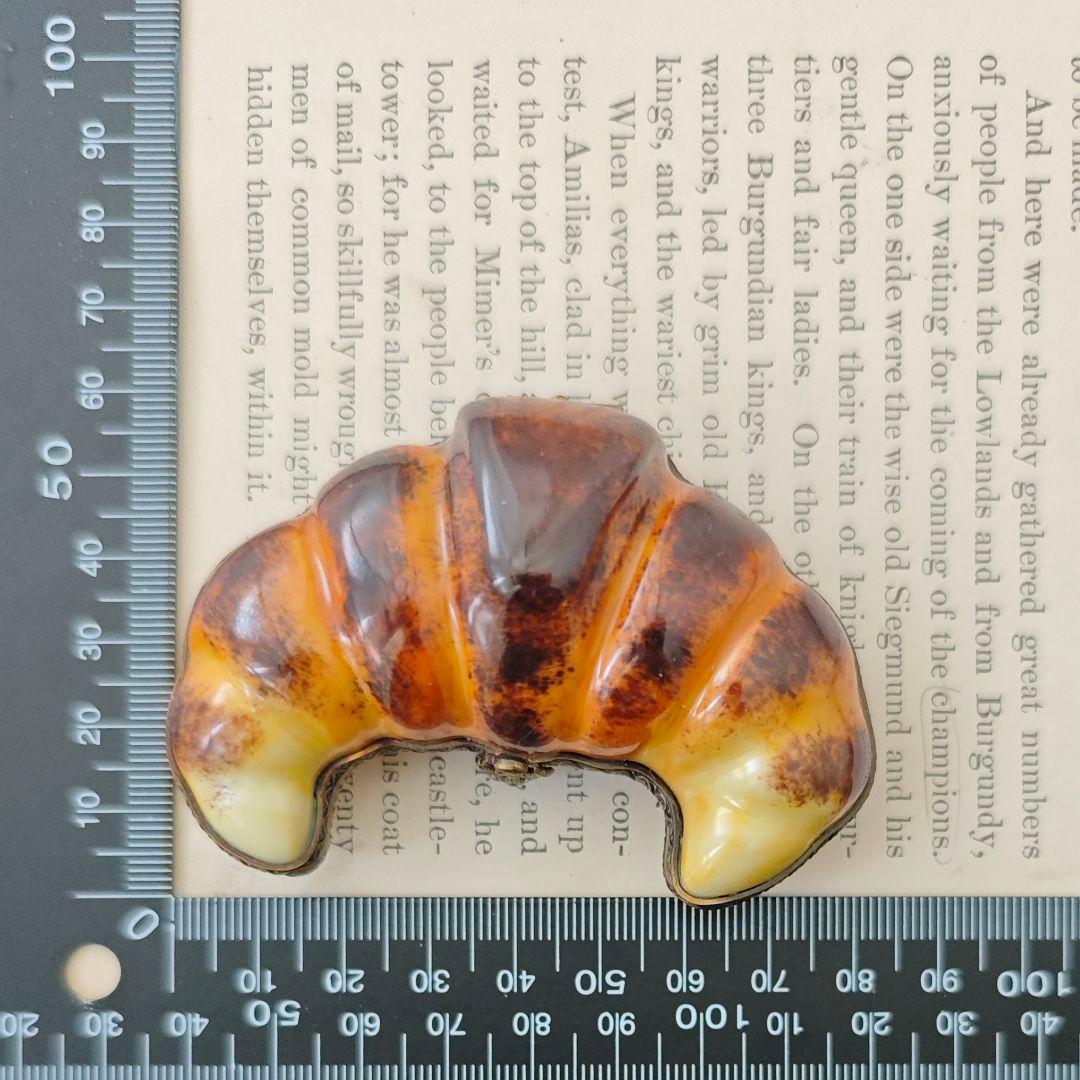 リモージュボックス　クロワッサン　フランス製　ミニチュア　小物入れボンボニエール