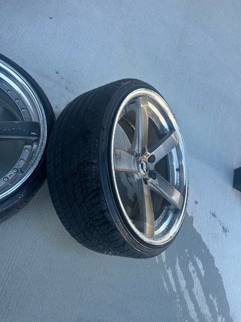 ワーク　ジースト２本　バリ溝タイヤ