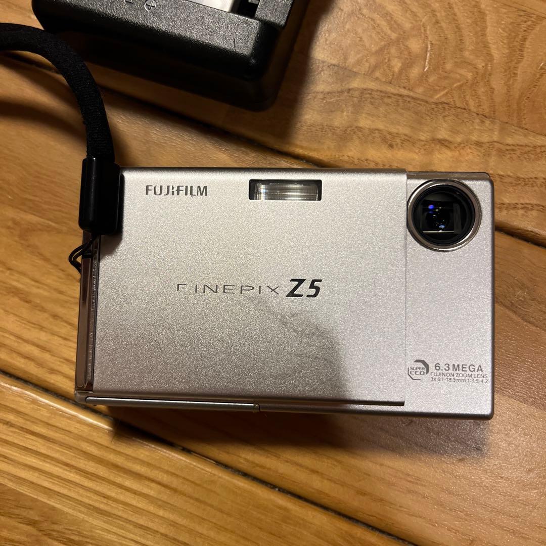Fujifilm FinePix Z5 富士フィルム　充電器　XDカード128