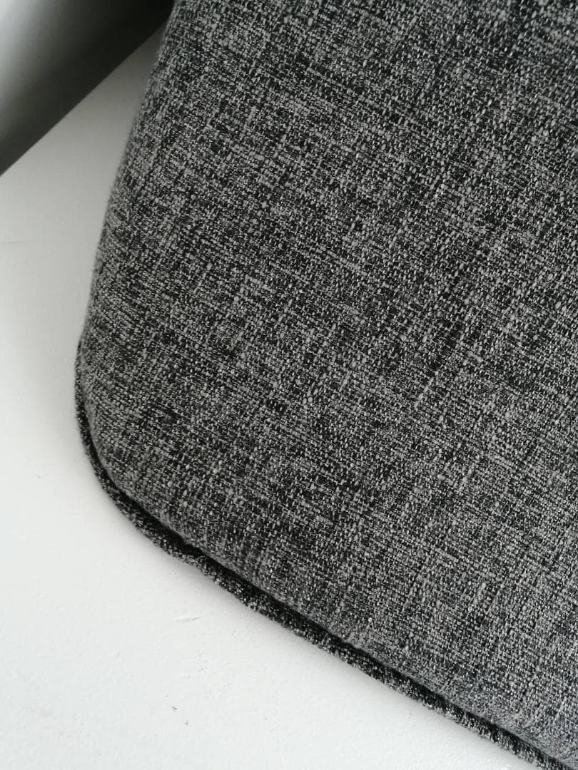 フランス ligne roset リーン・ロゼ クッション グレー