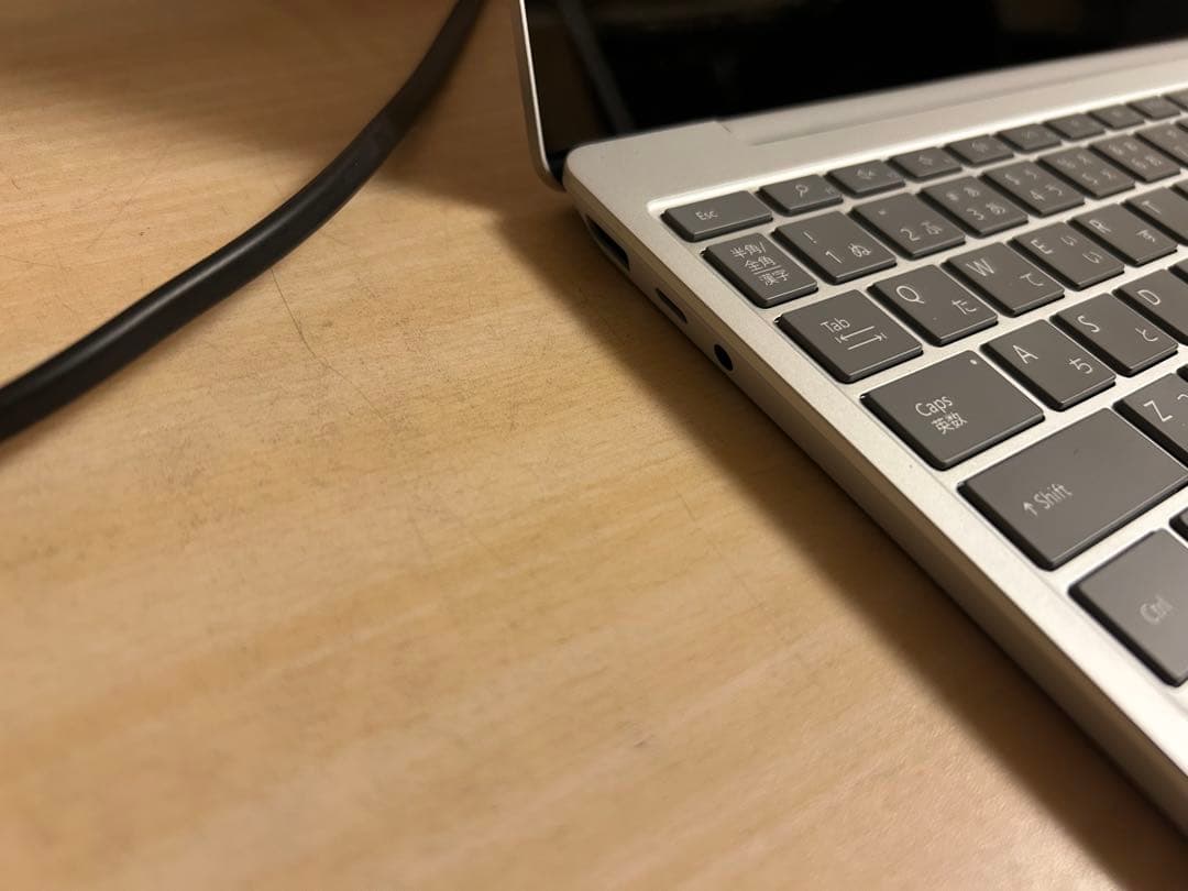 Microsoft Surface Laptop Go 2ノートパソコン