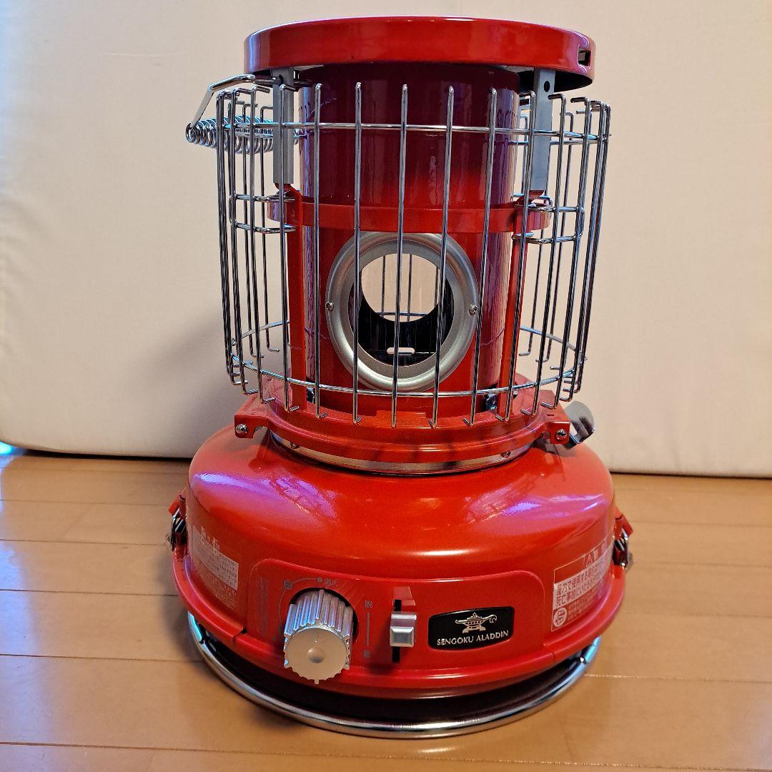 2022年製センゴクアラジン　ポータブルガスストーブ　赤