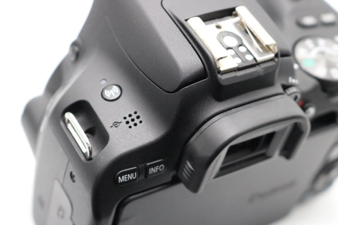 超美品 【Canon EOS Kiss X9 ダブルレンズセット】 安心保証あり