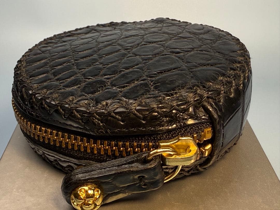 FUNNY製ファスナー付きクロコダイル丸型ポーチ