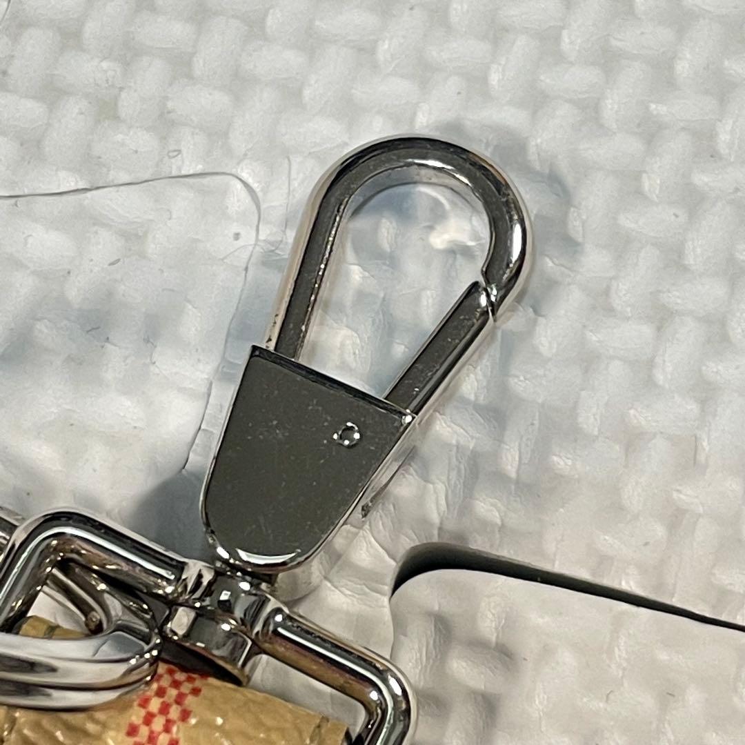 2回使用の極美品 バーバリー ノバチェック TB レザー キーリング ストラップ