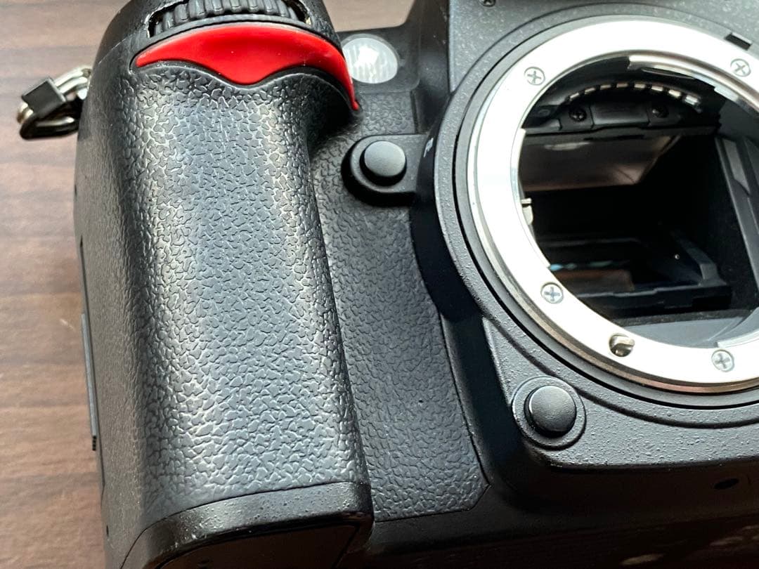 ★ショット数13,008枚★ニコン Nikon D7000 ボディ一眼レフカメラ