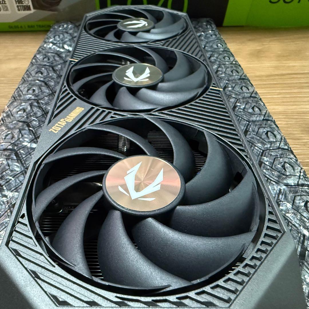 グラフィックボード・グラボ・ビデオカード ZOTAC GeForce RTX 5070 12GB