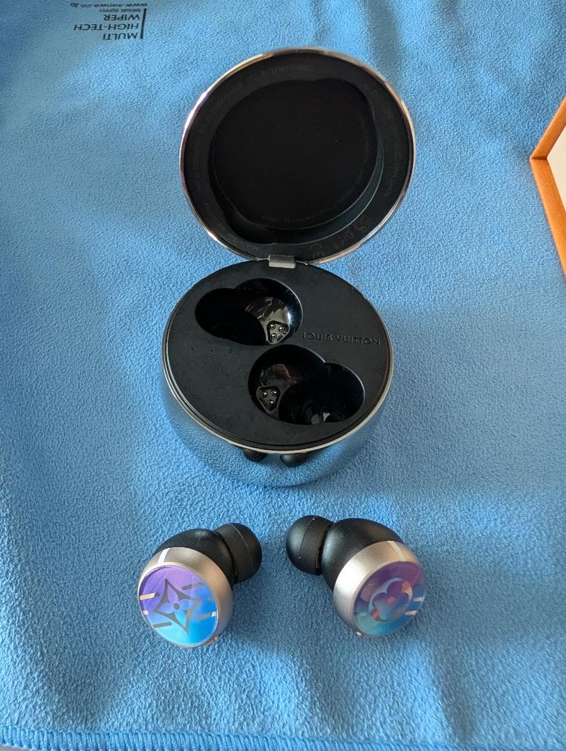 LOUIS VUITTON HORIZON ワイヤレスイヤホン QAB250