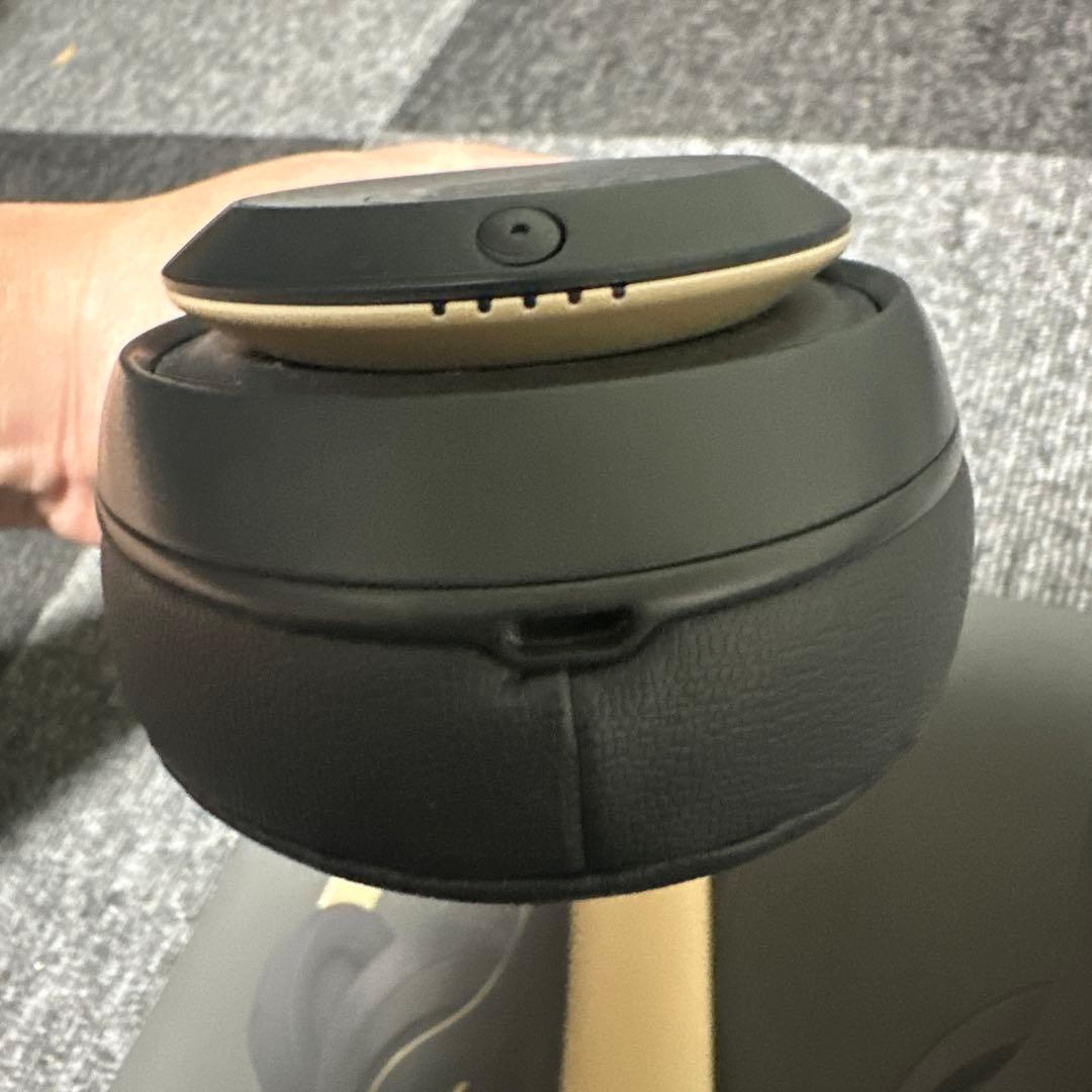 Beats Studio3 Wireless ヘッドホン グレー/アイボリー