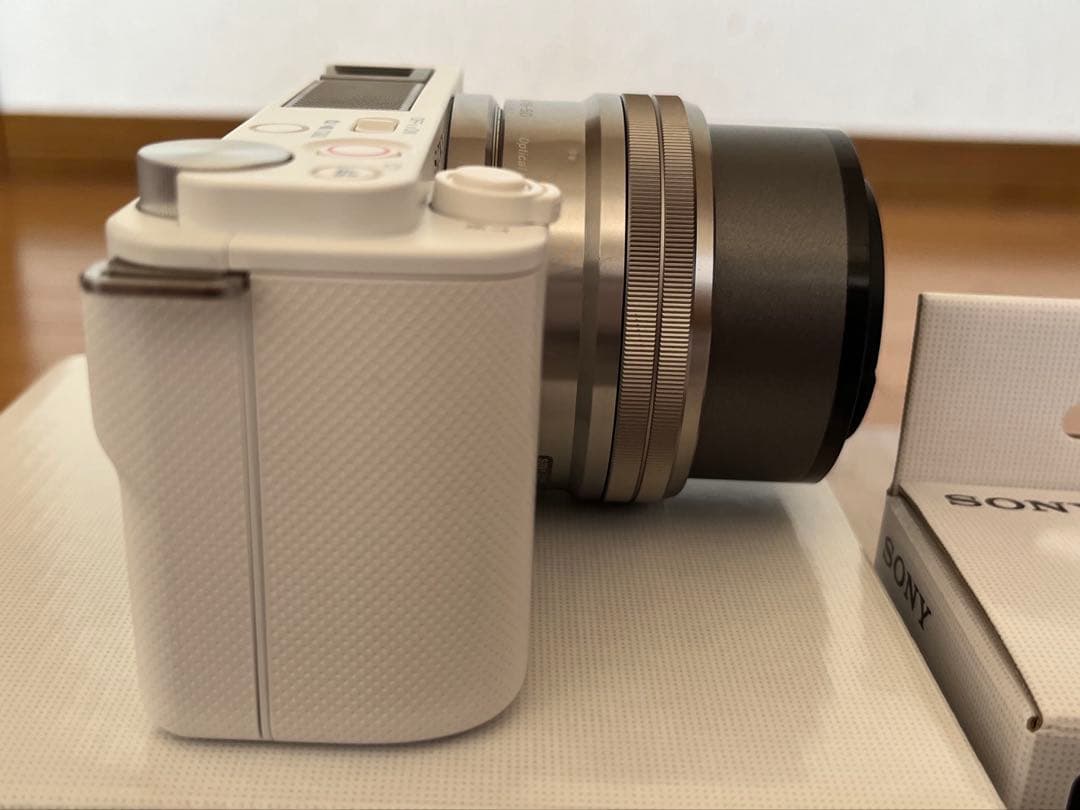 SONY ZV-E10ホワイトパワーズームレンズキット ACC-TRW付