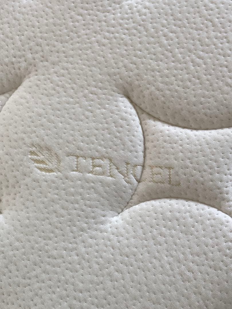 【美品】ニトリセミダブルベッド