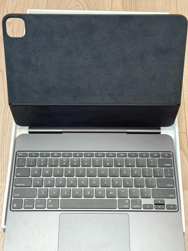 13インチiPad Pro（M4）用Magic Keyboard - 英語 US