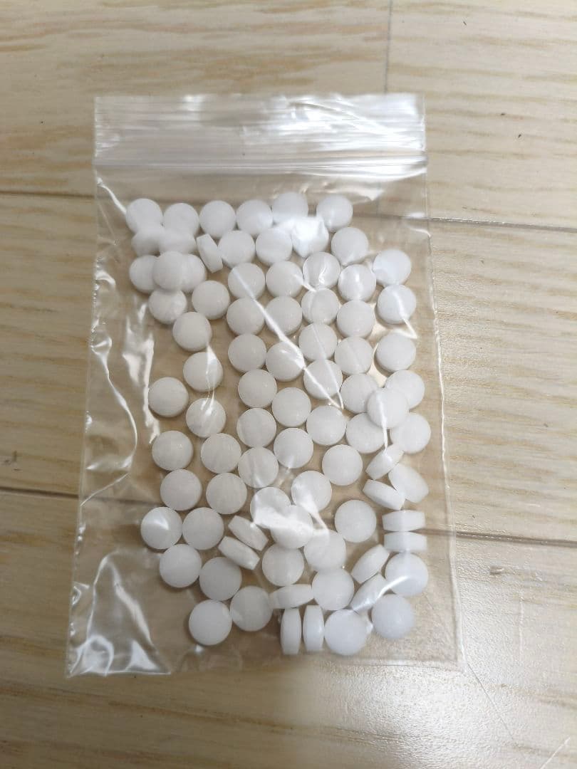 Panasonic　ジアイーノ　次亜塩素酸空間除菌脱臭機　F-MV4100