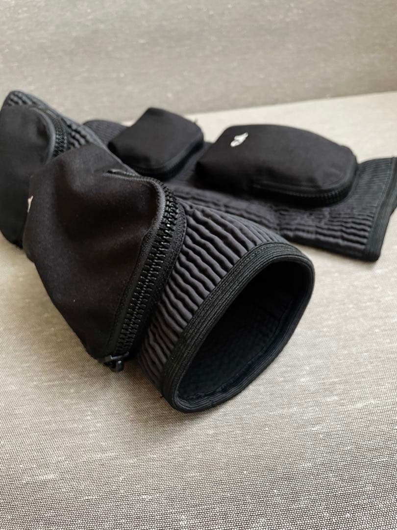 Y-3 アームスリーブ ポーチ付き 黒 新品未使用 タグ付き　ヨウジヤマモト