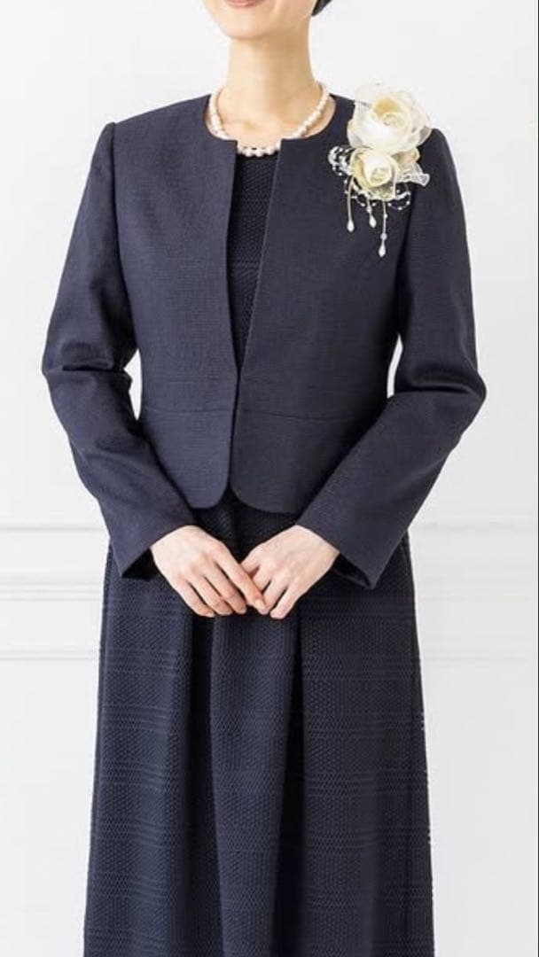 東京ソワール　PETITSOIR コサージュ ブローチホワイト色　新品未使用