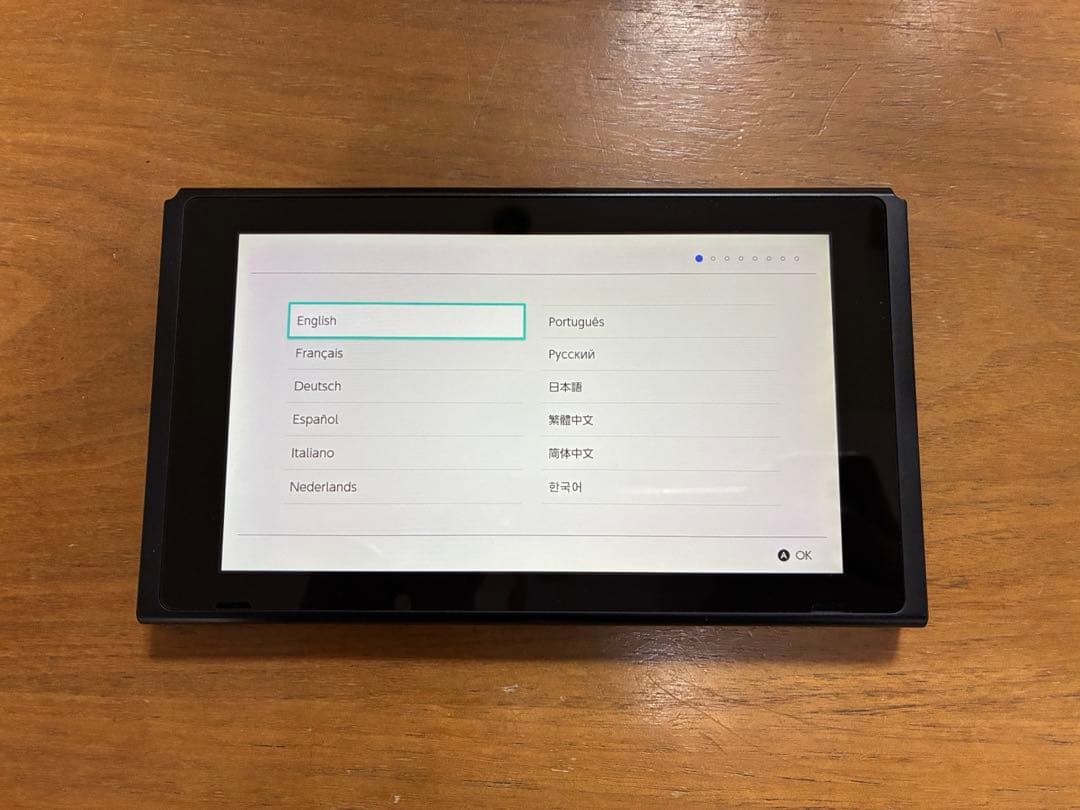 Nintendo Switch 本体・付属品完備JOY-CON ブルー/グリーン