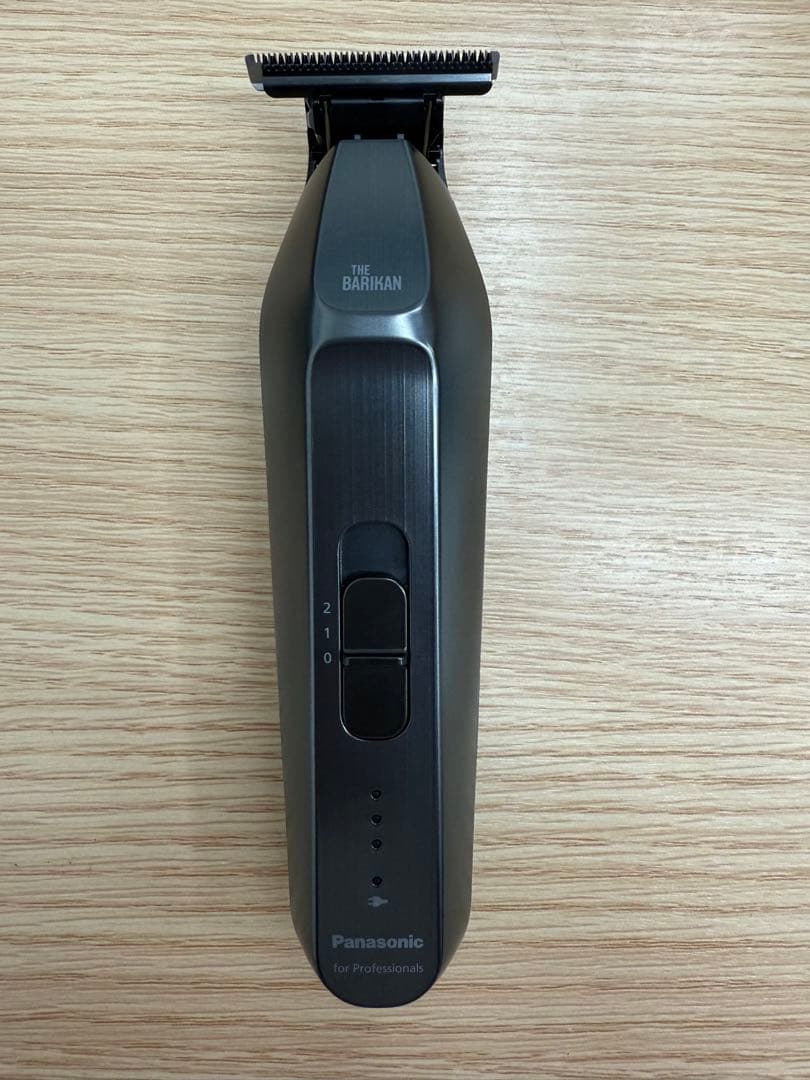 新品未使用 Panasonic バリカン ER-XT70 シルバー