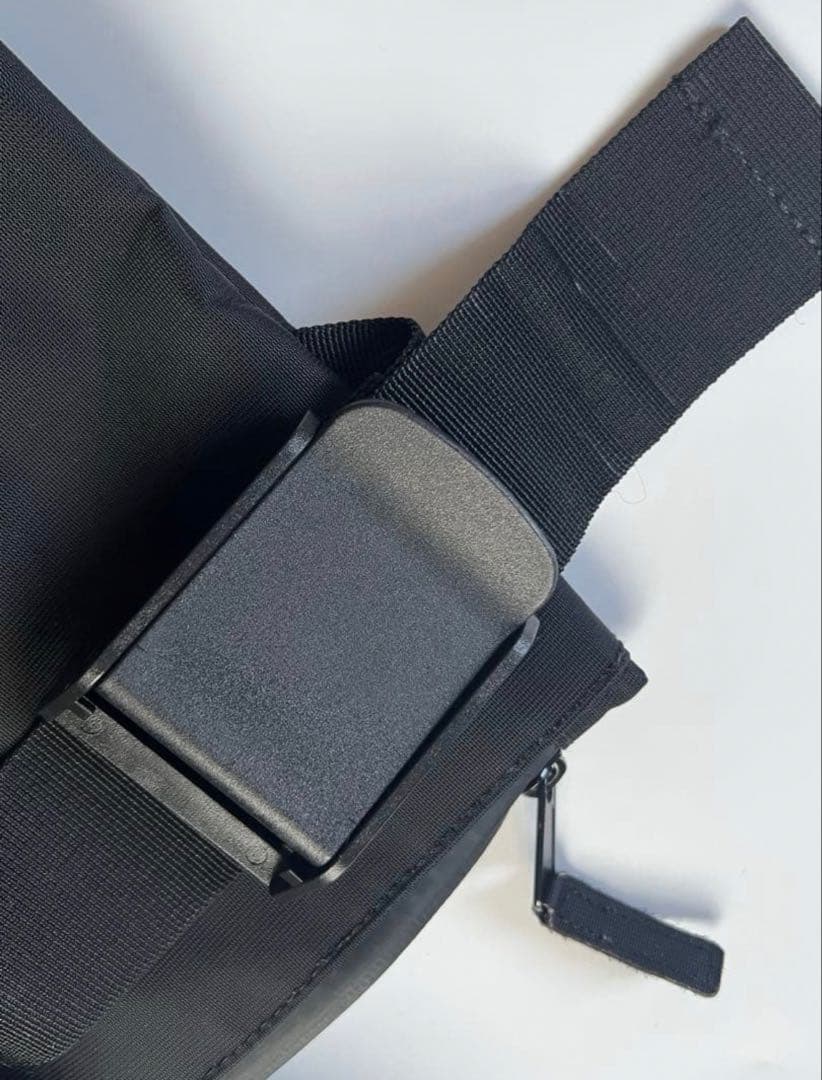 メッセンジャーバッグmeltumメルタム